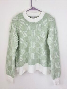 Studio B By Bobeau Mint Green Checkered Knit Sweater Medium Fuzzy Pullover